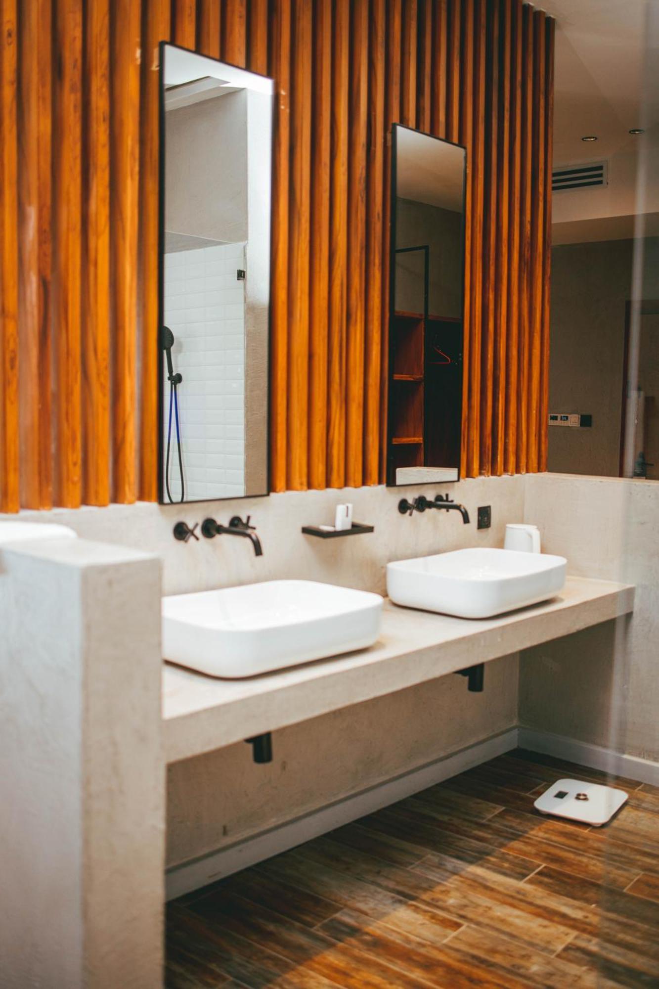 Burundi Palace Boutique Hotel 부줌부라 외부 사진