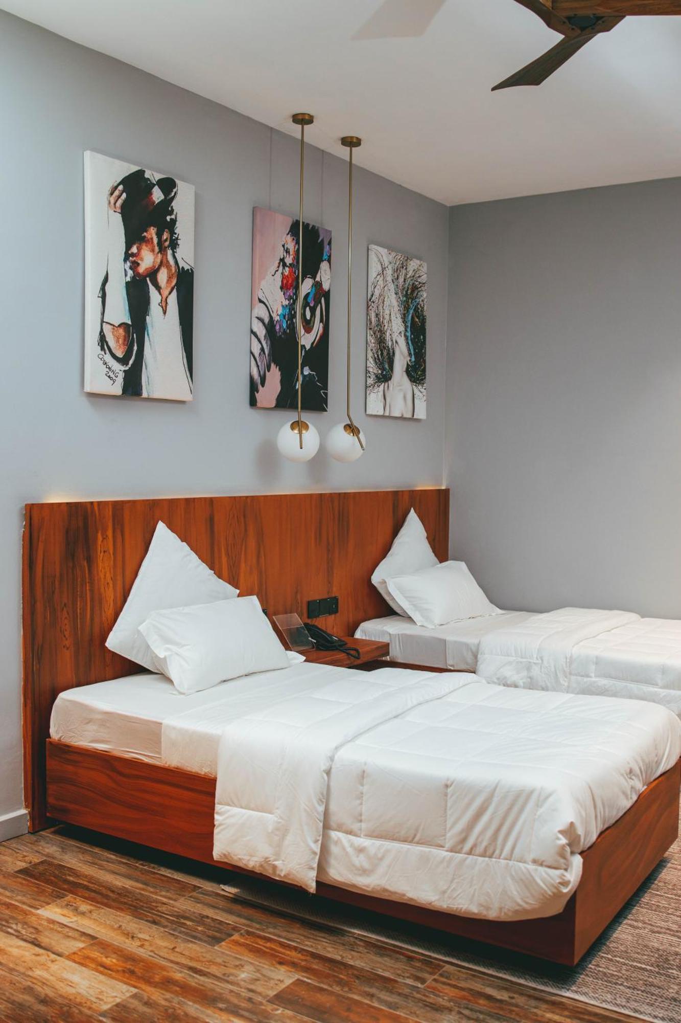 Burundi Palace Boutique Hotel 부줌부라 외부 사진