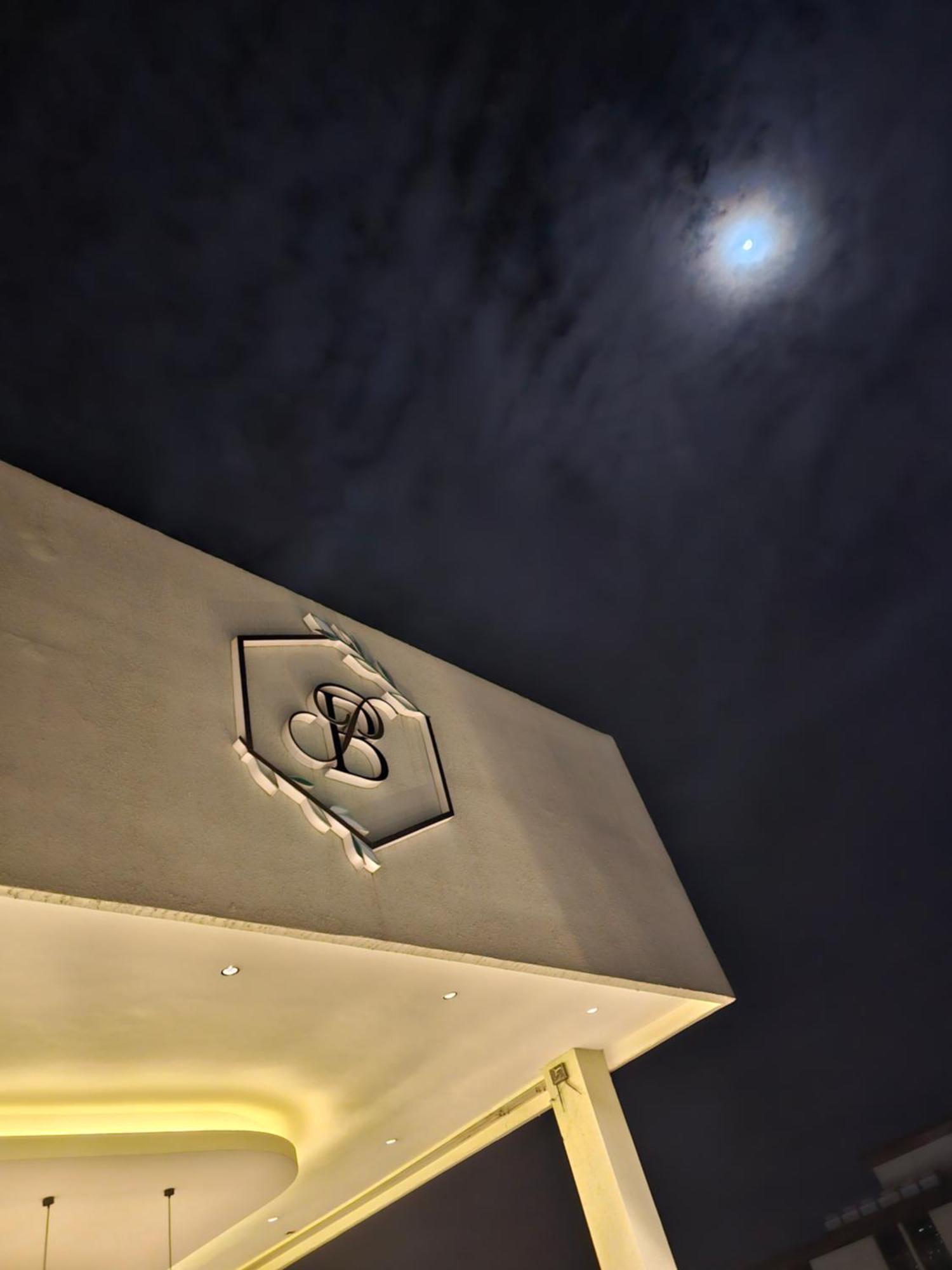 Burundi Palace Boutique Hotel 부줌부라 외부 사진